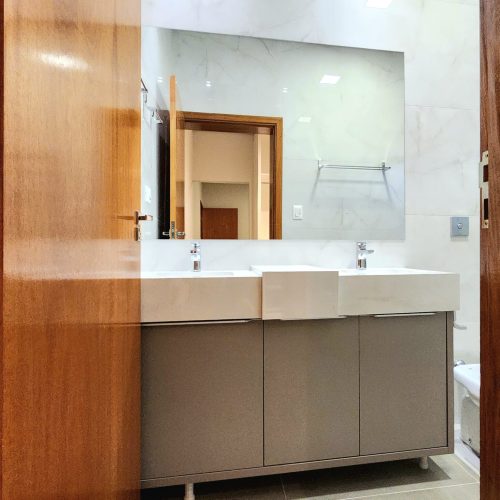 Banheiro bancada dupla