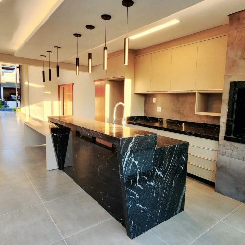 Cozinha gourmet bancada churrasqueira tratada